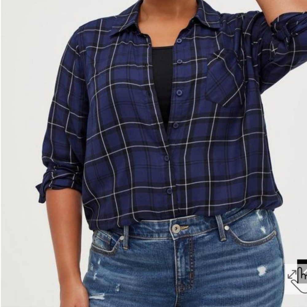 Torrid Lizzie button down blue, white, black plaid